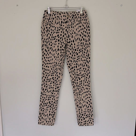 Chico’s So Slimming Ankle Cheetah  Jeans - Picture 2 of 10